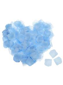 100/1000 Pétalos de Rosa Azul Claro. Estos pétalos artificiales están llenos de una atmósfera romántica y se pueden usar como pétalos para lanzar en fiestas. Son artículos para fiestas, adecuados para decoraciones de bodas, decoraciones de propuesta, decoraciones de fiestas, decoraciones del Día de la Madre, decoraciones del Día de San Valentín, decoraciones de ceremonias de graduación. También se pueden usar para la decoración del hogar y los arreglos florales de la boda.