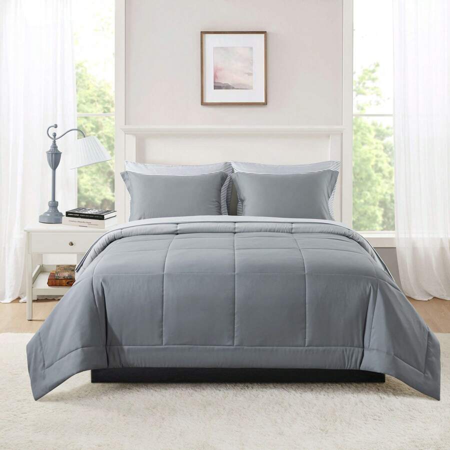 7-Piece Reversible Bed In A Bag Comforter Set With Sheets, Blue Floral, Queen - 灰色的 - 查看 1