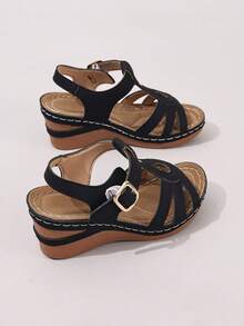 2025夏季新款复古坡跟凉鞋，黑色纯色拼接设计，皮革鞋面透气舒适，圆头后系带踝带，超轻鞋底，适合日常穿着和旅行必备 - 黑色 - 查看 5