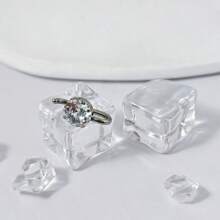 With Stainless Steel As The Backbone, It Is Decorated With The Light Of Artificial Zirconia, Interpreting An Elegant Style Through Geometric Aesthetics. Daily Outfits Are Carefree And Casual, Party Moments Are Dazzling, And The Festive Atmosphere Is Gentle And Charming. Four Styles To Switch Between At Will, Allowing Fashion Inspiration To Shine Brightly In Your Life ~