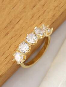 1pc Fashion 5-Stone Cubic Zirconia Round Decor Copper Ring,Suitable For Daily Wear, Wedding, Engagement,Valentine's Gift For Women - Gold - View 2