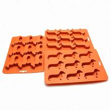 1 件腊肠犬硅胶冰块和零食模具，狗形模具，耐热，香肠狗巧克力模具 - 彩色 - 查看 6