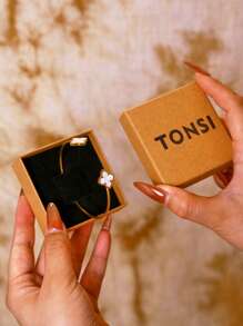 TONSI 1 Set Minimalist Elegant Versatile Luxury 18K Gold Plated Stainless Steel Four-Leaf Clover Bracelet & Ring Jewelry Gift Box Set, Best Birthday/Holiday Gift For Women