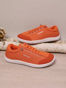 Damen Leichtathletikschuhe mit breiter Zehenbox für Golf, Baseball, Tennis, Bowling und Fußball