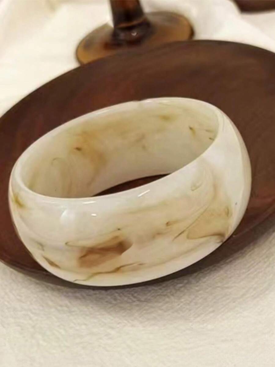 Brazaletes acrilicos personalizados de estilo retro y artístico con geometría, brazaletes anchos de resina vintage con textura sobredimensionada y redonda (el color, la textura y la profundidad varían de forma aleatoria)