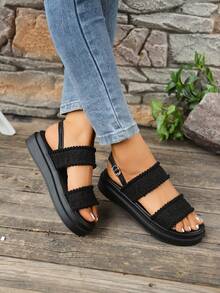 Sandali con suola spessa per l'estate, comodi e versatili, scarpe casual da spiaggia stile inglese con cinturini colorblock e suola piatta