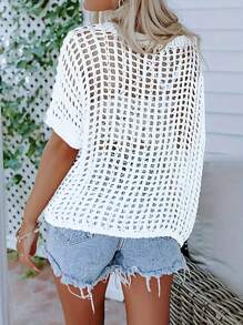Suéter pulóver de verano elegante para mujer con mangas cortas y diseño calado, utilizado como cubre traje de baño