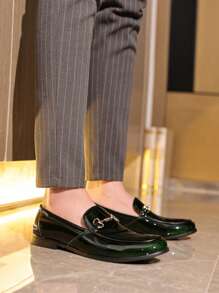 1 Pair Casual Ombre Men's Shoes, Polyurethane Metal Chain Slip-On, Suitable For Office, Party, Outdoor, Campus, All Season