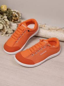 Damen Leichtathletikschuhe mit breiter Zehenbox für Golf, Baseball, Tennis, Bowling und Fußball