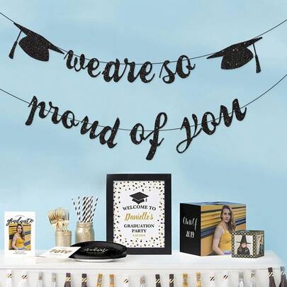 2026 졸업 축하 배너 "우리는 당신이 자랑스럽습니다", 파티 장식 걸이 배너