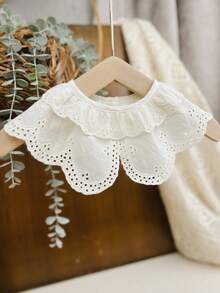 1pc Girls Beige Lace Ruffle Bib, Cute Vintage Style With 2 Size Adjustable, Suitable For Daily Wear And Gift