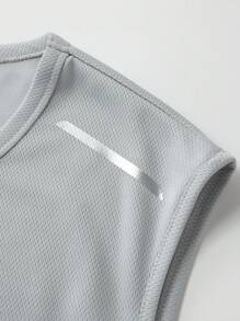 Three Pieces Men's Fitness Sports Tank Tops, Summer Thin Outdoor Running Sleeveless Training T-Shirt Solid Colorwith Reflective Strip, Casual Beach Clothing