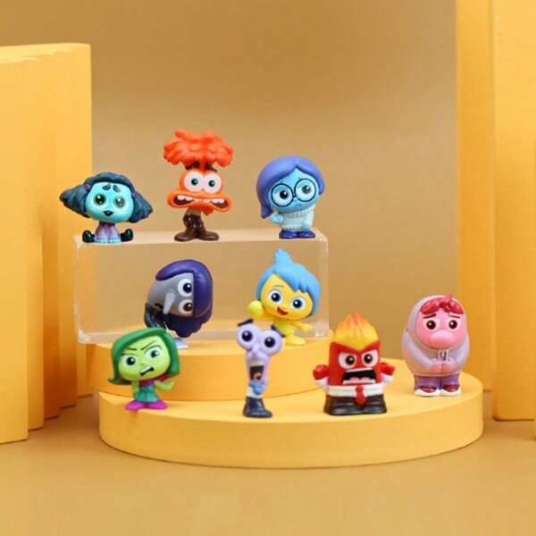 bandai 1 set di 9 pezzi di giocattoli di bambole fatti a mano, modelli carini, modelli di cartoni animati, artigianato di bambole 3D, decorazioni per auto giocattolo, decorazioni per la scrivania