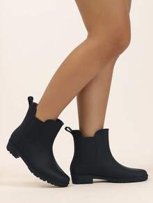 Fashionable Cute Rain Boots For Women, Korean Style Outdoor Waterproof Non-Slip Jelly Shoes, Soft Bottom Comfortable Rain Boots - Black - View 3