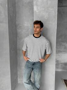 Camiseta casual de cuello redondo de manga corta a rayas para hombres, para el verano