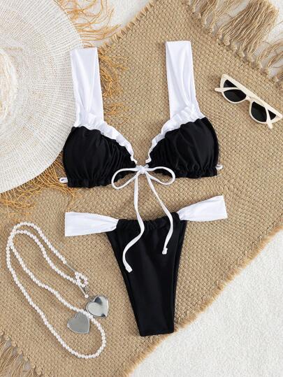 Nuovo arrivo, set di costumi da bagno da donna alla moda e sexy con bretelle spesse e colori a contrasto