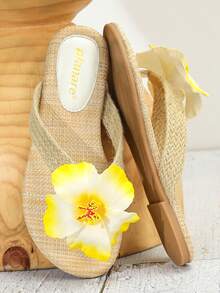 planare 新款3D黄色花朵装饰人字拖平底凉鞋，编织纹理，休闲度假沙滩凉鞋，适合夏季室内外穿着，舒适轻便百搭，平底婚礼季凉鞋，完美搭配连衣裙 - 杏色 - 查看 7