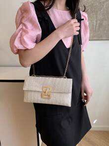 编织手提包，沙滩包。新款翻盖草编信封钱包，度假风休闲多层链条斜挎编织包 - 米色 - 查看 5