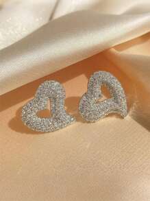 1 Pair Hip Hop Hollow Heart Shaped Zirconia Copper Stud Earrings, Casual Everyday Wear