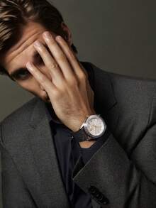 Versace 男式黑色皮革表带腕表银色调不锈钢表壳腕表适合经典商务石英表，VE6A00724 - 灰色 - 查看 5