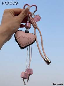 HXXOOS Chaveiro Estilo de Menina Quente Y2K com Dado em Formato de Coração Rosa - Chaveiro Fofo e Macio de Menina, Acessório Doce e Legal com Corda Trançada, Decoração em Cor de Doce para Meninas, Mulheres, Estudantes - Presente Perfeito e Uso Diário