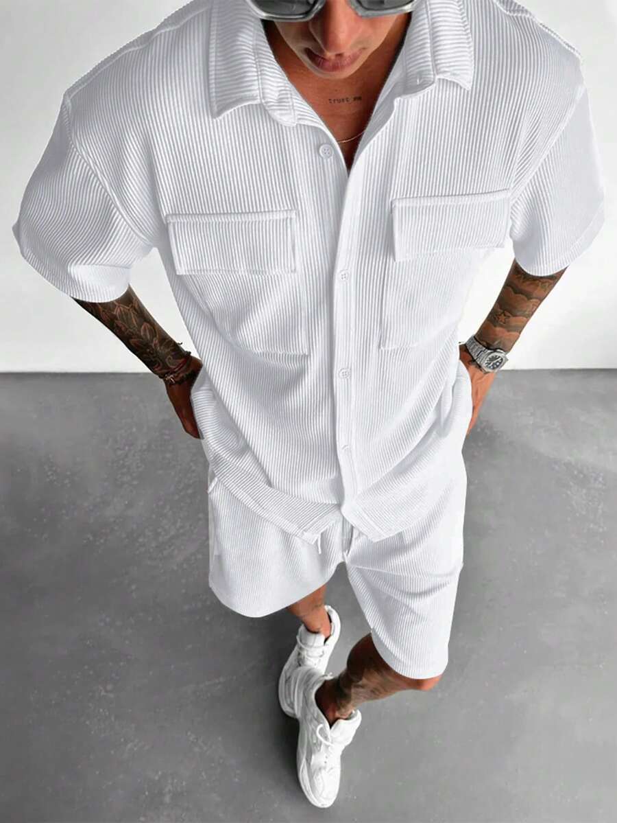 Set estivo casual da 2 pezzi composto da camicia a maniche corte con tasche e bottoni in colore unito + pantaloncini con coulisse, adatto per sport, spiaggia, vacanza e uso quotidiano - Bianco - Visualizzare 1