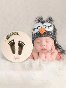 Tấm bảng thông báo chào đời hình tròn 5,9 inch, bao gồm khay mực để in dấu chân/tay của bé, biển hiệu gỗ "Hello World" cho trẻ sơ sinh, đạo cụ chụp ảnh (Khay mực phù hợp cho bé từ 0-3 tháng tuổi, kích thước: 9,5 * 5,7 cm) - Màu gỗ - Xem 5