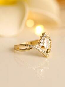 1 件时尚立方氧化锆梨形皇冠装饰铜戒指，适合女性日常佩戴、婚礼、派对、订婚、情人节礼物 - 金色 - 查看 3