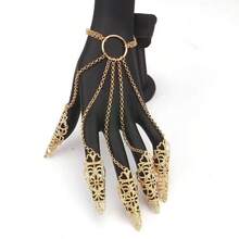 1pc Vintage Hollow Finger Chain, Gold Tassel Knuckle Hand Chain, Gothic Style Finger Chain, Luxury Creative Gothic Hand Decor, Niche Versatile Hand Accessory, Personalized Fashion, Exotic Style, Suitable For Performance Hand Decor And Daily Photo Shoot,Party Costume - Multicolor - View 1