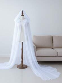 1Pc White Elegant Cloak,Gauze Vintage Hooded Cloak,Premium Classic Cape,Theme Events Supplies,Bridal Cloak,Cosplay Supplies,Stage Performance Costume,Halloween Party Decoration,Trick Or Treat Decoration For Halloween,Holiday Party Supplies