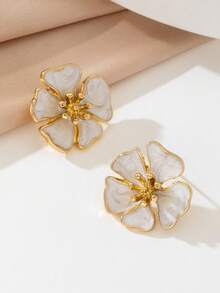 1 Pair Elegant White Drip-Oil Flower Earrings, Sweet & Cute, Suitable For Daily Outfit, Dating Wear - White - View 3