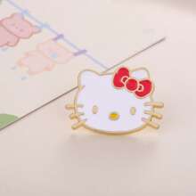 Sanrio 1 pieza/Set de 7 Broches de Hello Kitty de Sanrio, alfileres de esmalte de gato blanco de dibujos animados de Sanrio, insignias de metal estilizadas de animales, accesorios para bolsos y ropa.