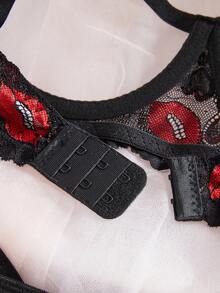 女士性感内衣套装，含镂空胸罩、开裆内裤，带有火热性感唇形蕾丝图案，非常适合情人节、亲密情侣、卧室和夜总会氛围 - 黑色 - 查看 5