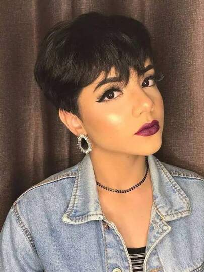 باروكة قصيرة للنساء من شعر طبيعي بدون شريط أمامي، باروكة قصيرة مدرجة مع غرة للاستخدام اليومي باللون الطبيعي