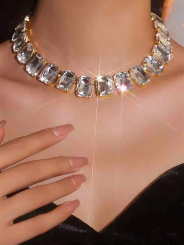 Fashionable Elegant Luxury Gold Plated Square Crystal Necklace
