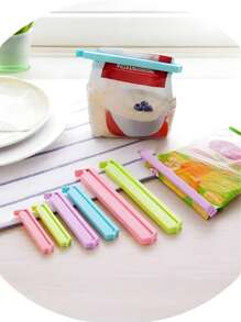 12 piezas - Selladoras de bolsas de alimentos, clips de sellado de bolsas de aperitivos, clips de sellado portátiles de colores aleatorios, abrazadera de sellado de acero inoxidable, clip de sellado de bolsas de aperitivos, adecuado para pinzas de ropa y sellado de bolsas de alimentos y almacenamiento, nueva herramienta de sellado de plástico para accesorios de cocina