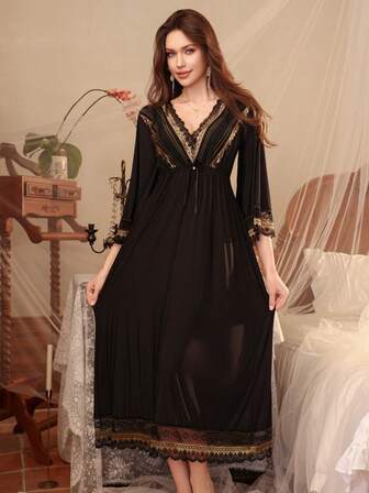 1 件女士性感丝滑心形印花蕾丝拼接露肩开衩长裙，适合所有季节