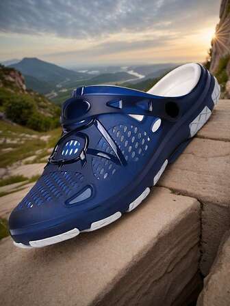 1 par de zuecos ligeros y cómodos para hombres con diseño calado y antideslizante, sandalias de malla de verano para hombres para uso casual al aire libre con suela gruesa, chanclas de playa con estampado asimétrico aleatorio en la parte superior