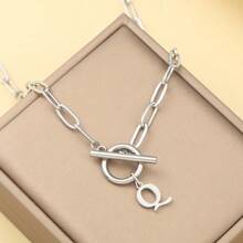 1 pièce Collier avec chaîne de type OT à lettre initiale de A à Z, collier en acier inoxydable avec alphabet, excellent cadeau pour Halloween et la rentrée scolaire
