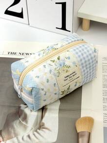 1PC Blue Spliced Pattern Makeup Bag, Spliced Wash Bag, Fashionable And Casual Large Capacity Handbag, Flat Storage Bag, Sanitary Napkins, Mat, Wired Headphones, Headphones, Charger, Lipstick, Cosmetics, Home Decoration, Suitable For Mothers, Students, Female Students, Office Workers, Office Workers, Keys, Holiday Gifts - Blue - View 7