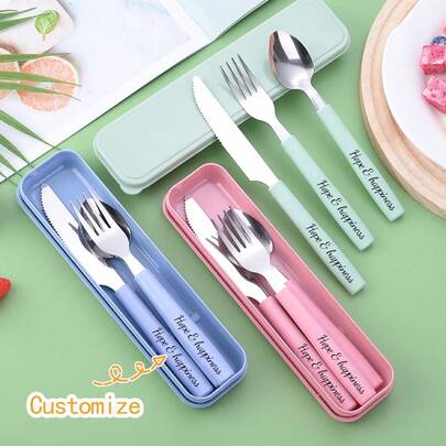 Conjunto de Talheres Personalizado, Conjunto de Talheres Portátil de Aço Inoxidável com Colher, Garfo, Pauzinhos e Estojo de Transporte, para Viagens ao Ar Livre, Cozinha, Romance Delicado, Multifuncional, Ornamental, Reutilizável, Requintado, Estiloso, de Alta Qualidade, Colorido, Moderno, Personalizado, Único, Presentes Ideais para Ele, Presentes Ideais para Ela, Namorado, Pai, Namorada, Mãe, Família, Amigos, Sala de Chá, Casa, Jardim, Escritório, para Aniversários, para o Dia dos Namorados, para o Dia das Mães, para Aniversários, para o Dia dos Pais, para Formatura, para Casamentos, para Inauguração da Casa, Suprimentos de Presentes de Natal