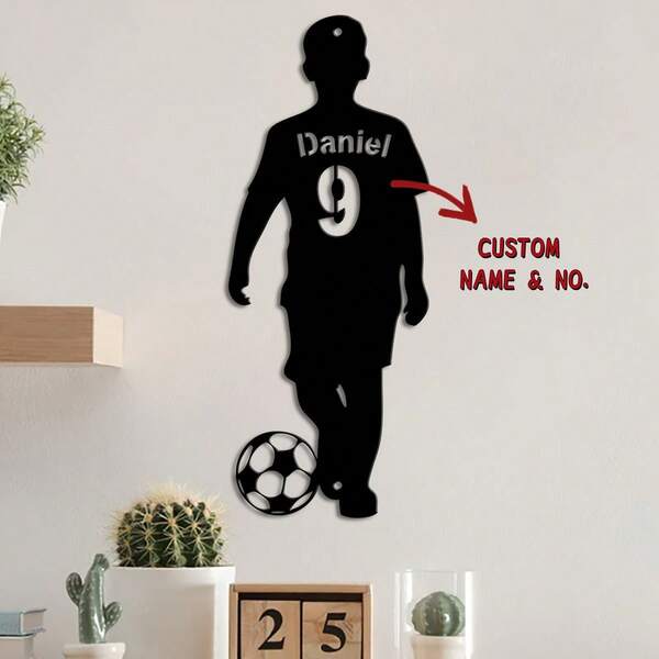 1 Stück personalisiertes Metalldekoration mit Fußballspieler Namen, individualisierte Fußball Wandkunst, Sport-Themen Eisen Schild für Fußballclub Schule Heim Dekoration, Geschenk für Sportler 2D