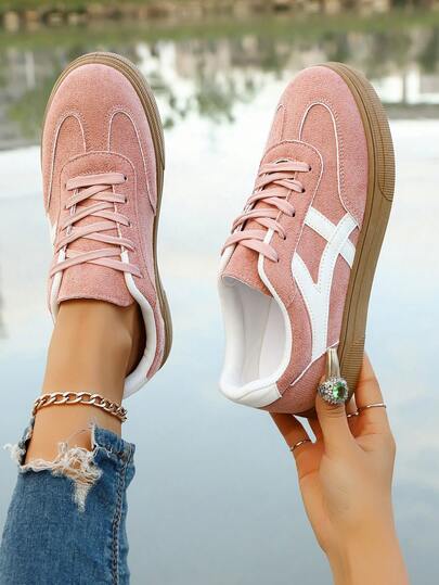 New Casual Sports Shoes, Fashion Versatile Suede-Like Lace-Up Women Student Shoes