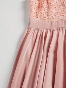 Vestido longo de noite de cetim com renda bordada sem mangas, elegante para eventos da noite