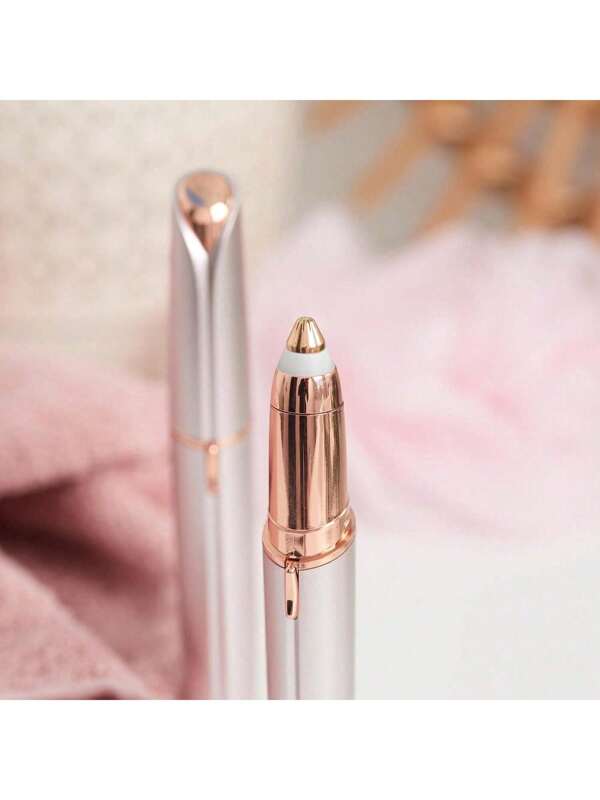 Finishing Touch Wenkbrauwtrimmer - Wenkbrauwen (batterij) - Geen roodheid, sneetjes of kerfjes - Kop verguld met 18 karaat goud - Ingebouwde LED-lamp - Ontharing - Blush.