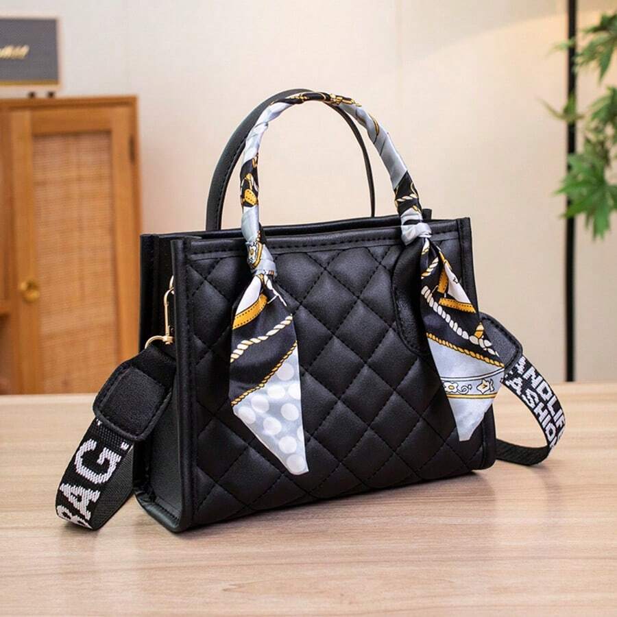 1pc Black Handbag, Solid Color Fashion Minimalist Women's Shoulder Bag, Unisex Briefcase, Rhombus Handbag, Comes With Scarf Decoration Needs Manual DIY Tying, English Strap Decor, Solid Color Shoulder Bag, Small Square Bag, Commuter Crossbody Bag