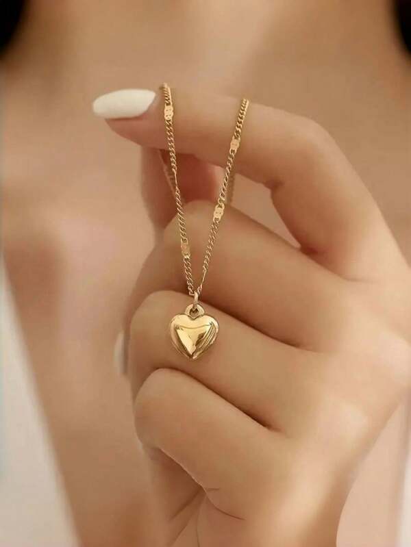 1 Collar con colgante de corazón dulce, cadena de clavícula, de temperamento simple y de lujo ligero, colgante de alta gama adecuado para el uso diario de las mujeres