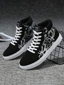 Los hombres de la moda personalizada vamp patrón de punta redonda de encaje hasta zapatos de lona de alta parte superior, tenis para hombre, pisos transpirables casuales y confortables, botas altas de los hombres, adecuados para el otoño y el invierno de excursión, viajes, desplazamientos diarios, danza de la calle, citas, caminar, ir de compras y el uso diario. - Blanco y Negro - Ver 1