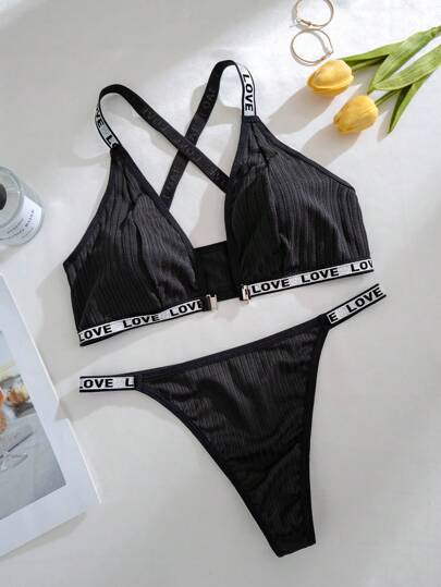 Set Women Zwart Verleidelijke Deep Chain Front Closure Lingerie Set, Kanten Love Letter Geborduurde Wireless BH String Slipje view 8