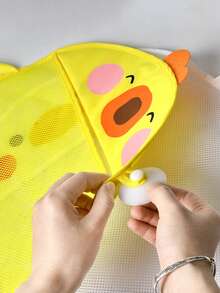 1/2pcs Cartoon Cute Duck Baby Bath Storage Net Bag 42*43cm Bathroom Kids Bath Storage Bag, Cute Cartoon Style Wall Mounted Storage Mesh Pocket, Bathroom Toiletries Storage Mesh Bag Waterproof And Drainable With Suction Cups For Firm Attachment(The Suction Cup Needs To Be Wet Or The Wall Needs To Be Wet In Order To Stick! Leave It Empty For 24 Hours Before Placing Items)